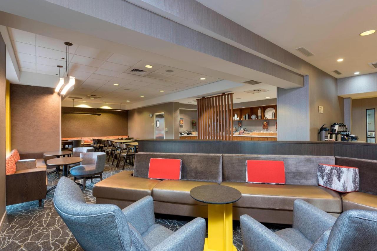 Springhill Suites Grand Rapids North Luaran gambar