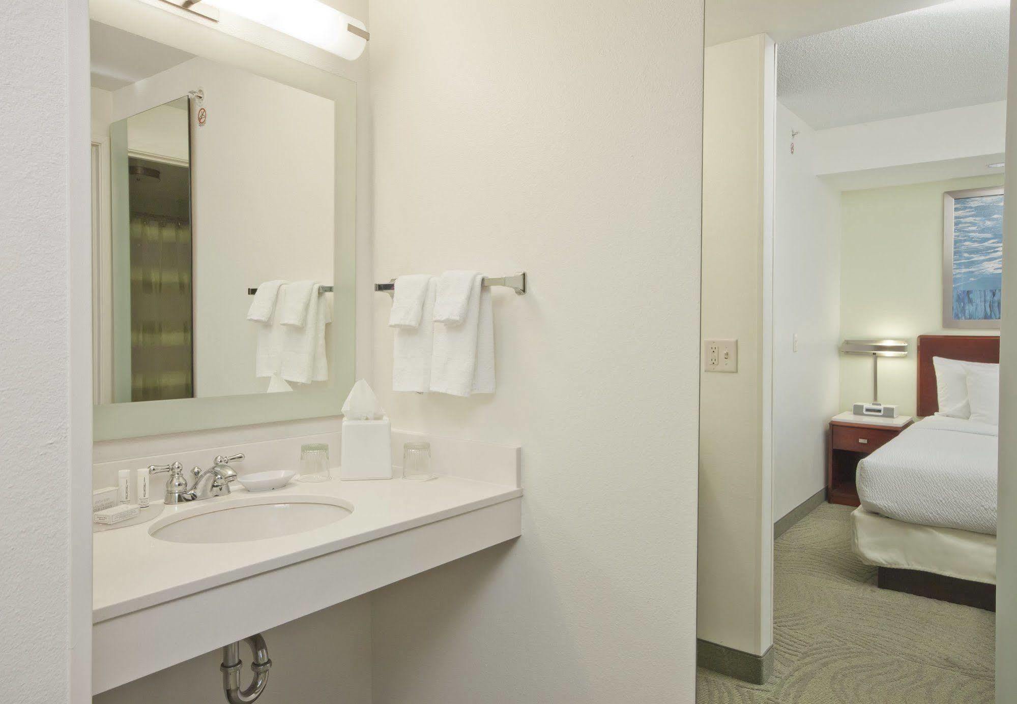 Springhill Suites Grand Rapids North Luaran gambar
