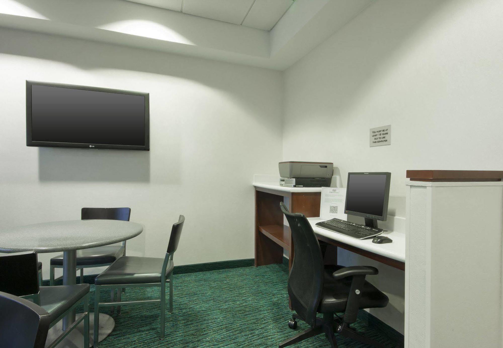 Springhill Suites Grand Rapids North Luaran gambar